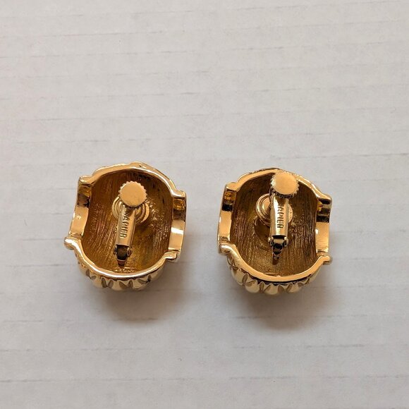 NAPIER Vintage Textured Smooth Gold Tone Screwback Clip On Earrings - Picture 8 of 11